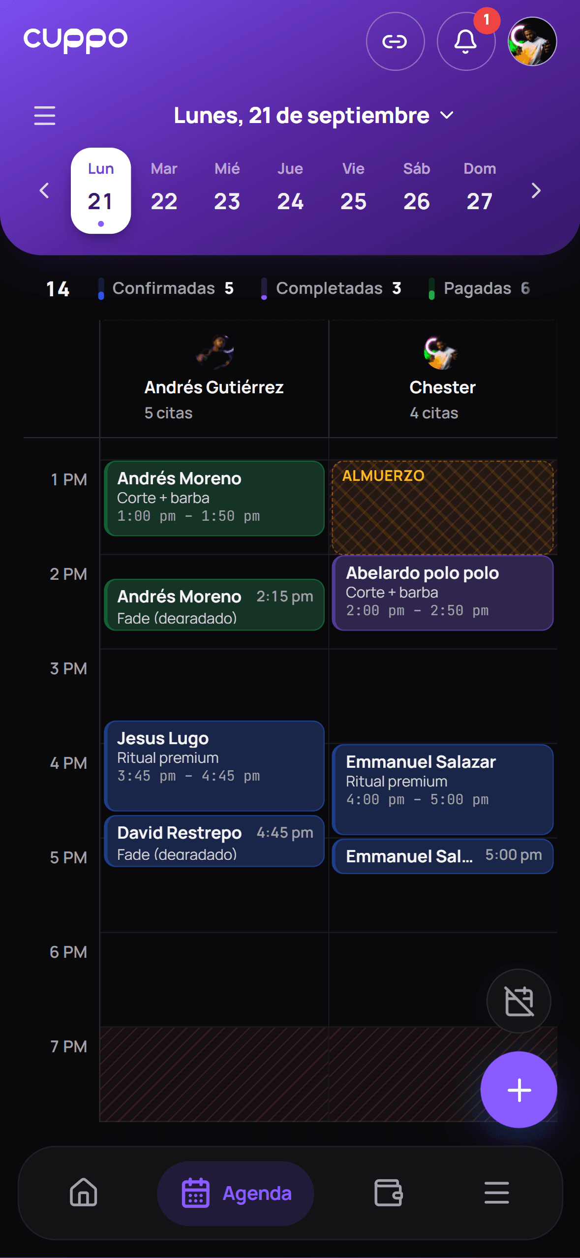 La agenda de Cuppo en el teléfono: el día con 14 citas repartidas entre dos colaboradores.